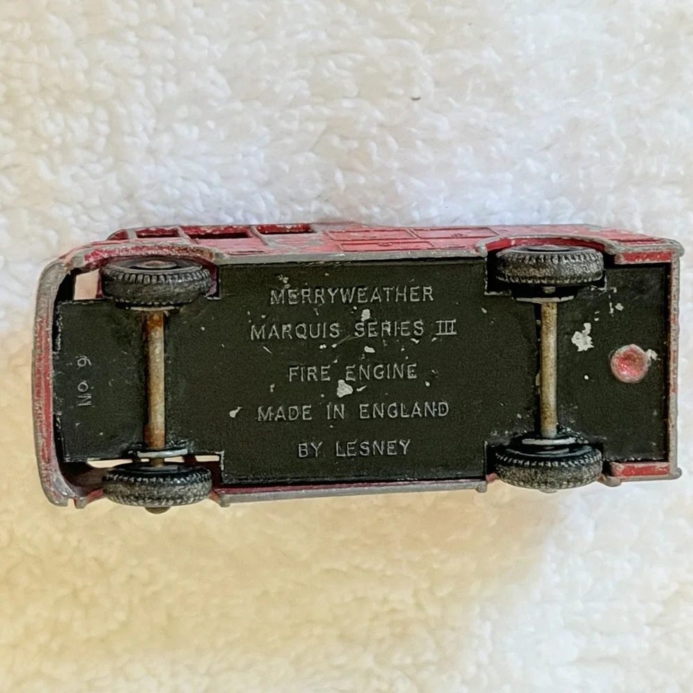 Vintage Matchbox Lesney #9 Merryweather Marquis Series III Fire Engine England